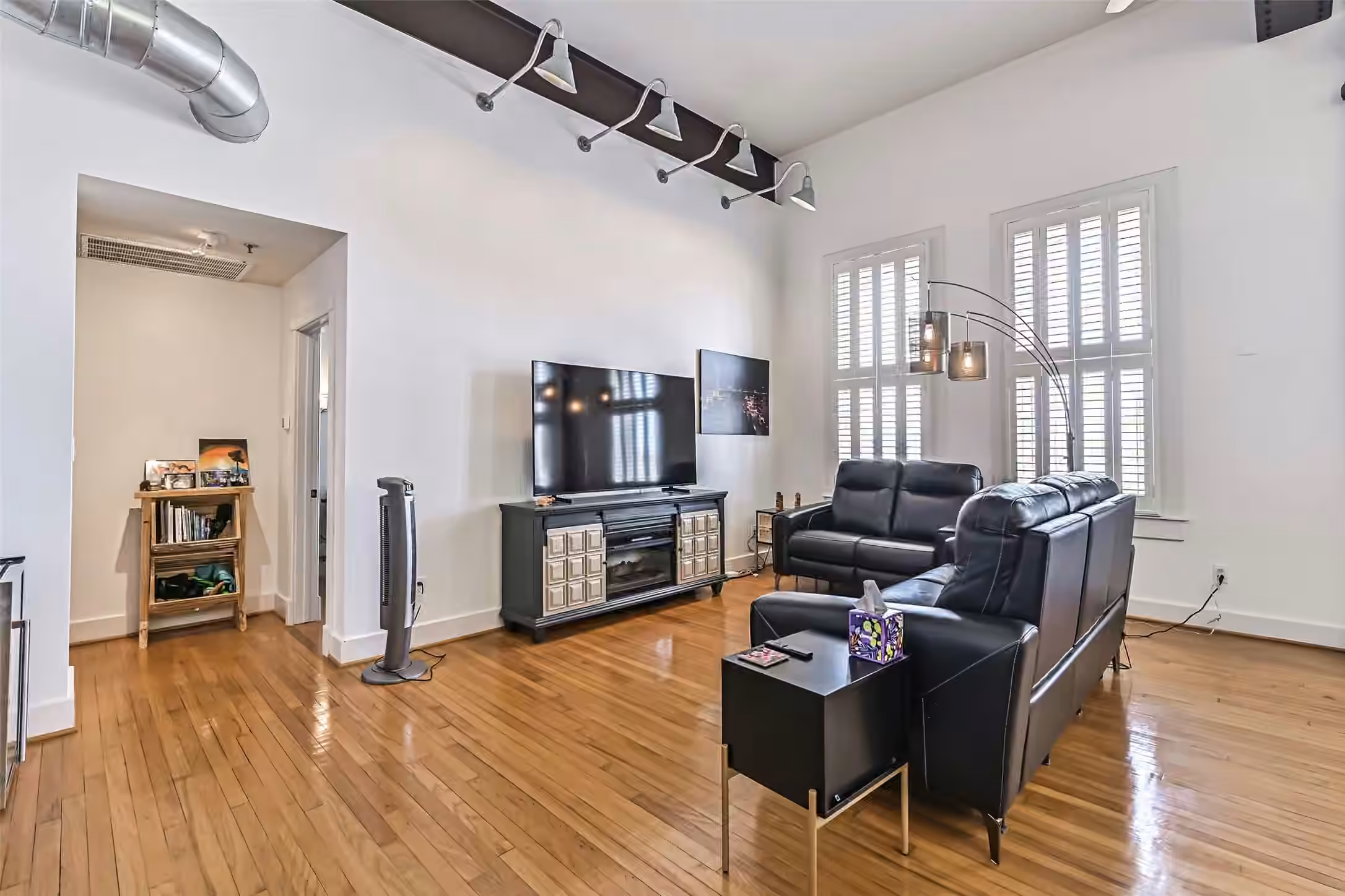 Photo 3 of 415 22nd Street, Galveston, TX