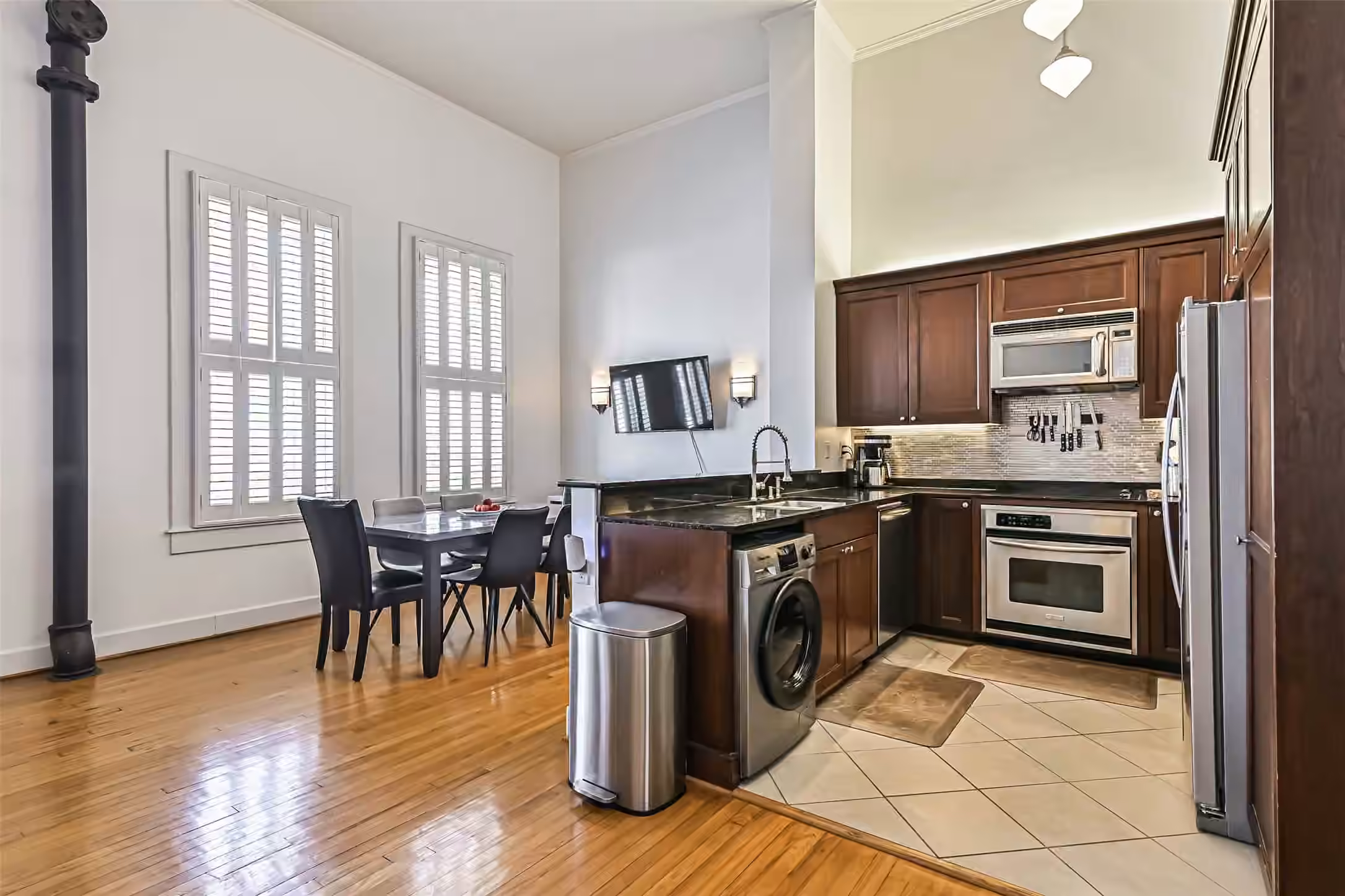 Photo 7 of 415 22nd Street, Galveston, TX