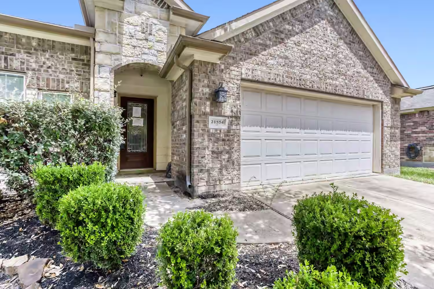 Photo 3 of 21554 Barrett Knolls Drive, Richmond, TX