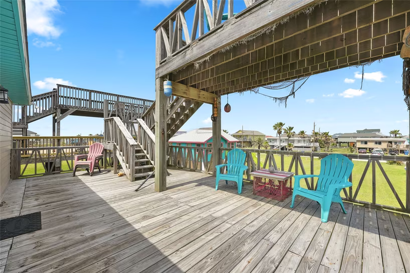 Photo 2 of 214 Sand Dune Court, Surfside Beach, TX