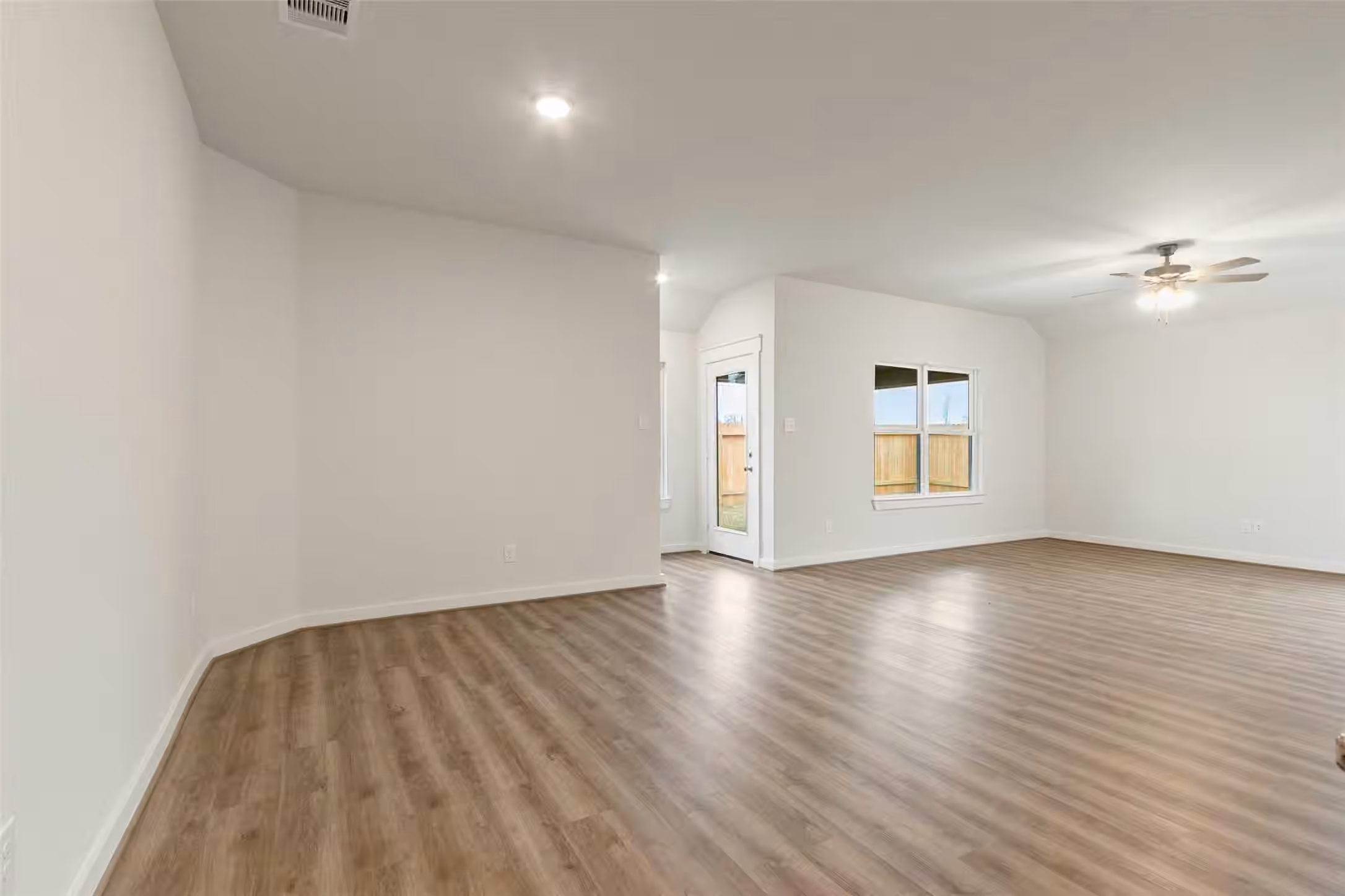 Photo 5 of 4636 Peony Green Drive, Katy, TX