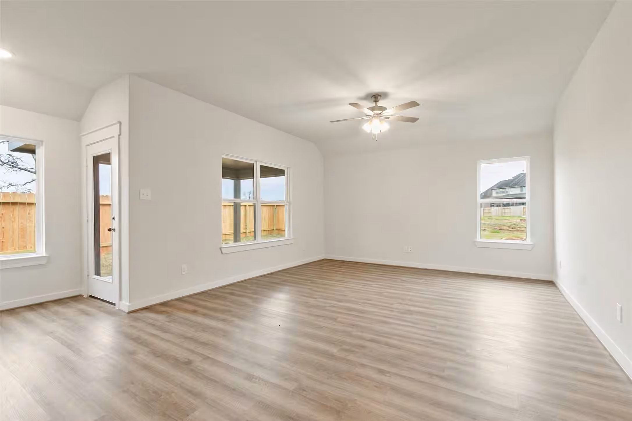 Photo 6 of 4636 Peony Green Drive, Katy, TX