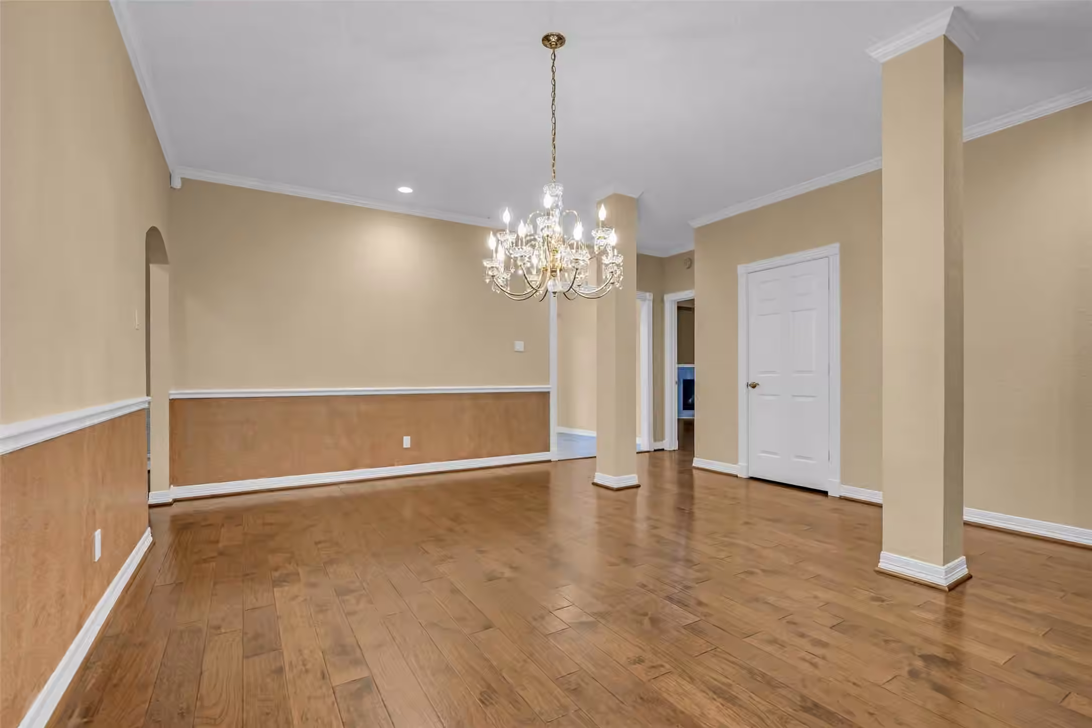 Photo 5 of 3931 Bolivia Drive, Pasadena, TX