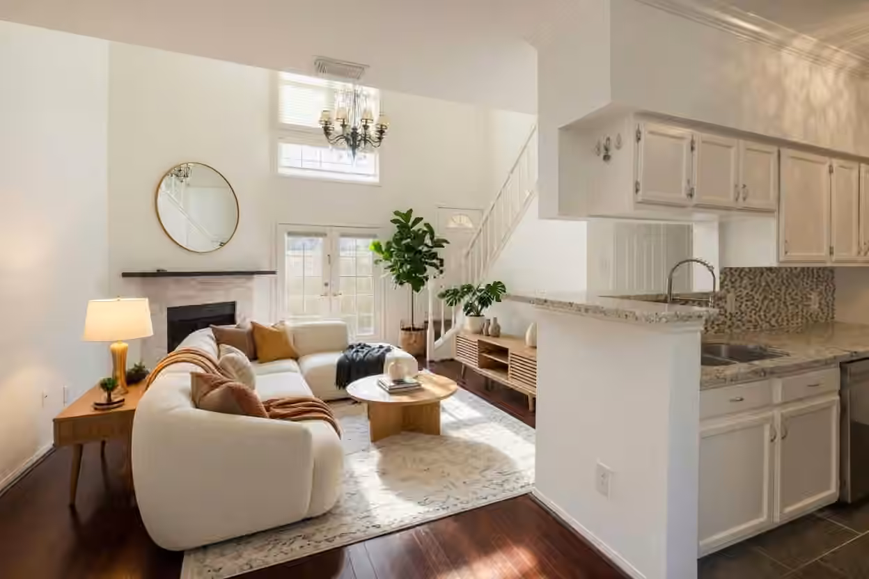 Photo 2 of 2213 Stanford Street 2213, Houston, TX
