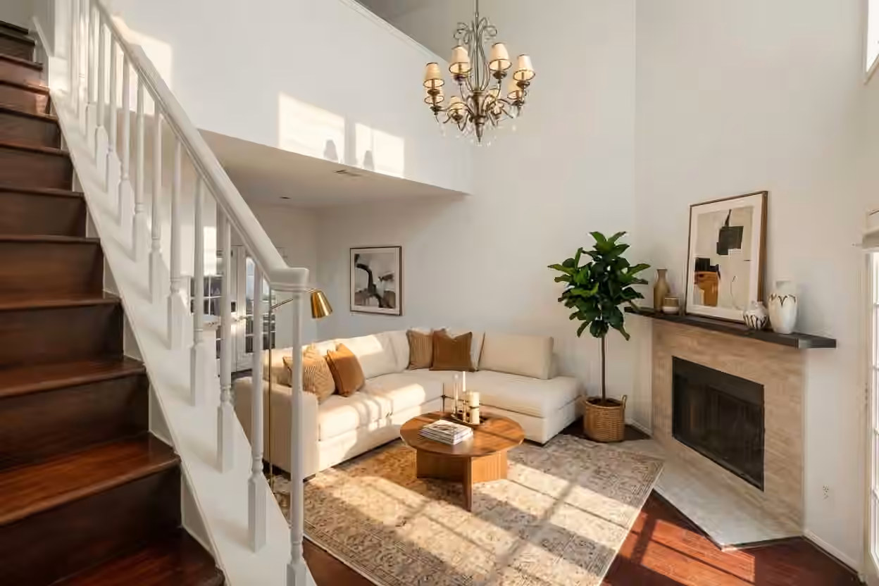 Photo 3 of 2213 Stanford Street 2213, Houston, TX