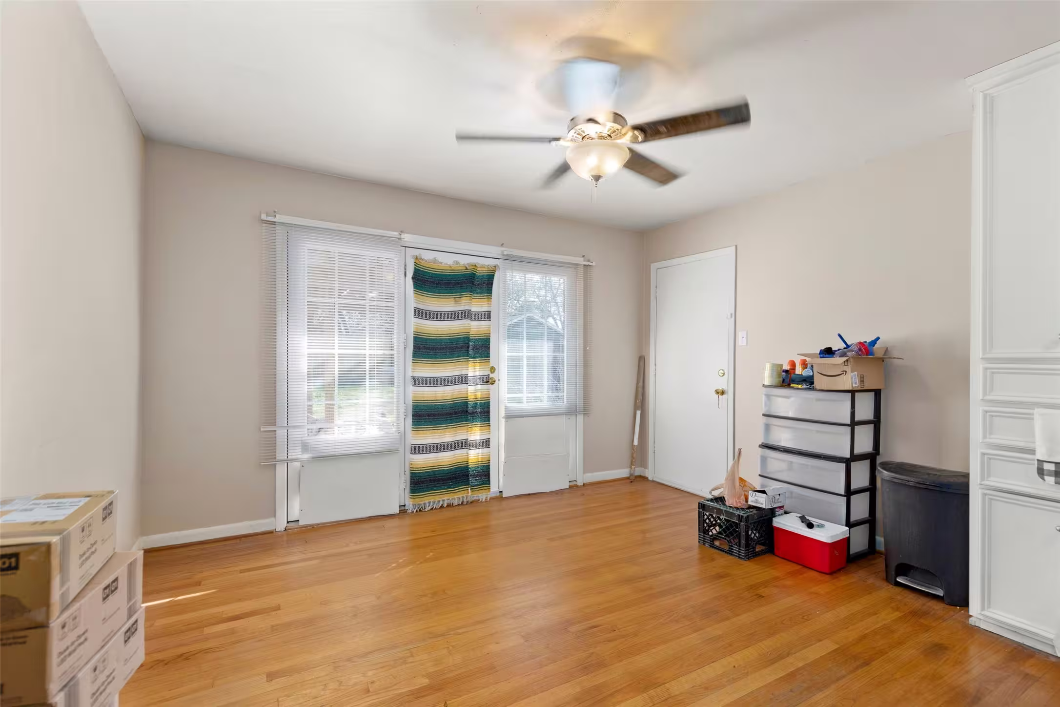 Photo 5 of 4709 Sanford Road, Houston, TX