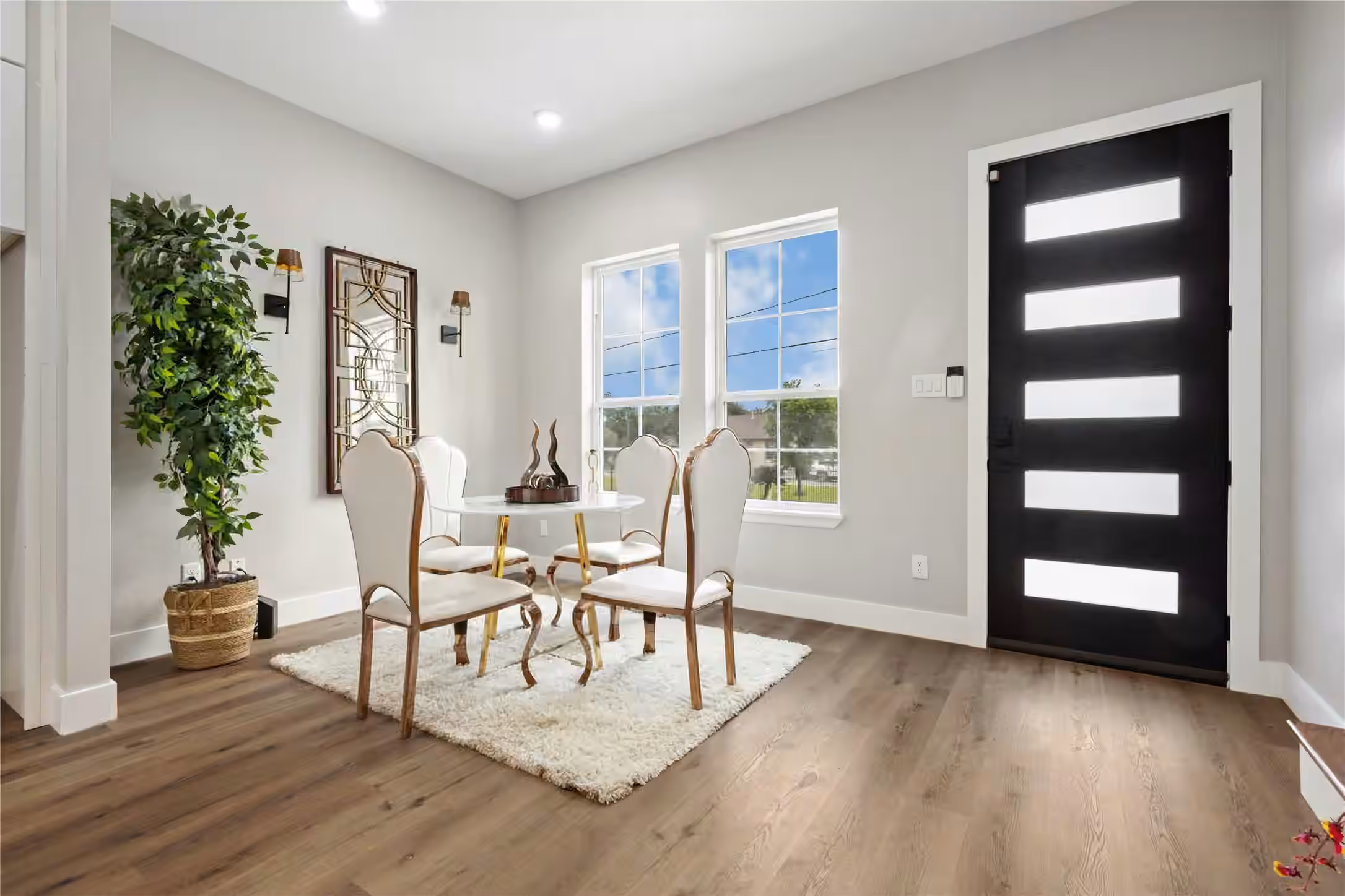 Photo 5 of 5947 Collingsworth Street, Houston, TX