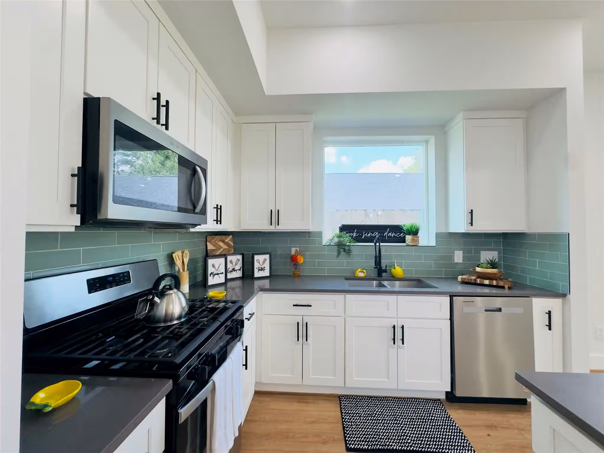 Photo 6 of 7819 Colonial Lane, Houston, TX