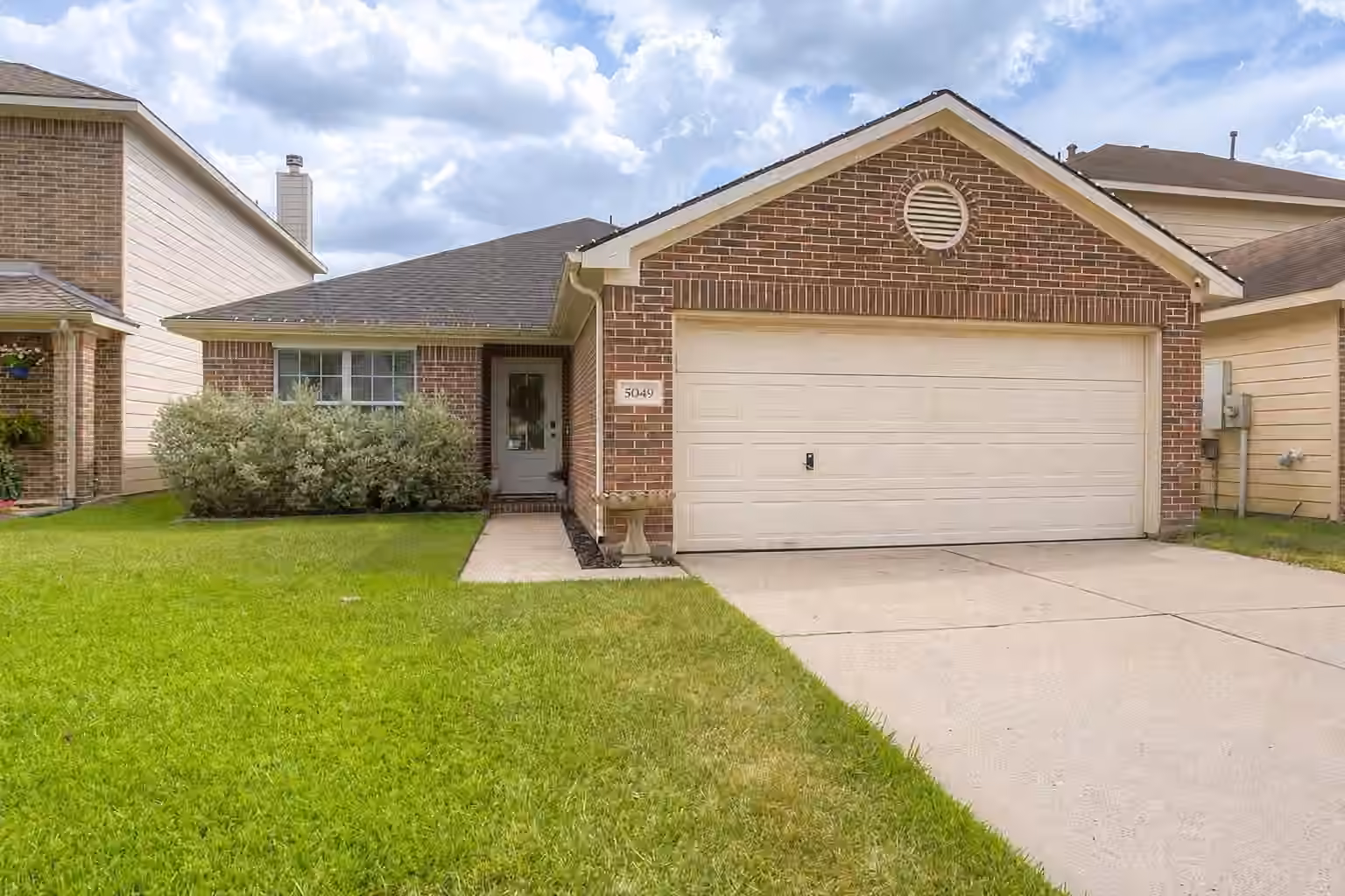 Photo of 5049 Willow Point Drive, Conroe, TX 77303