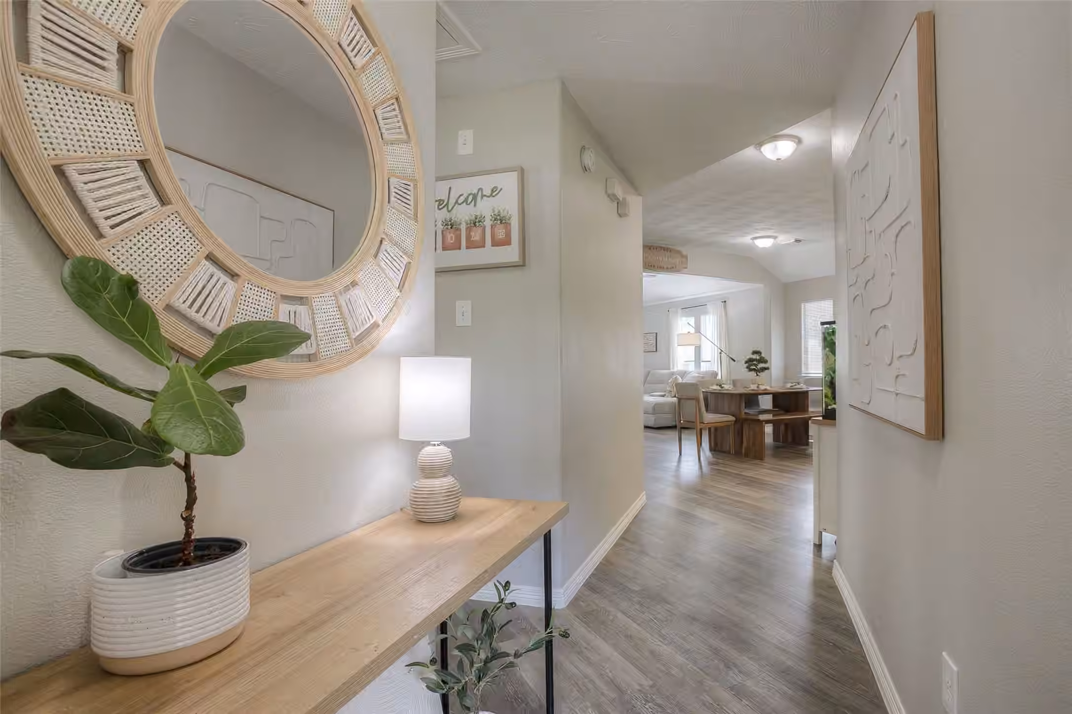 Photo 5 of 5049 Willow Point Drive, Conroe, TX