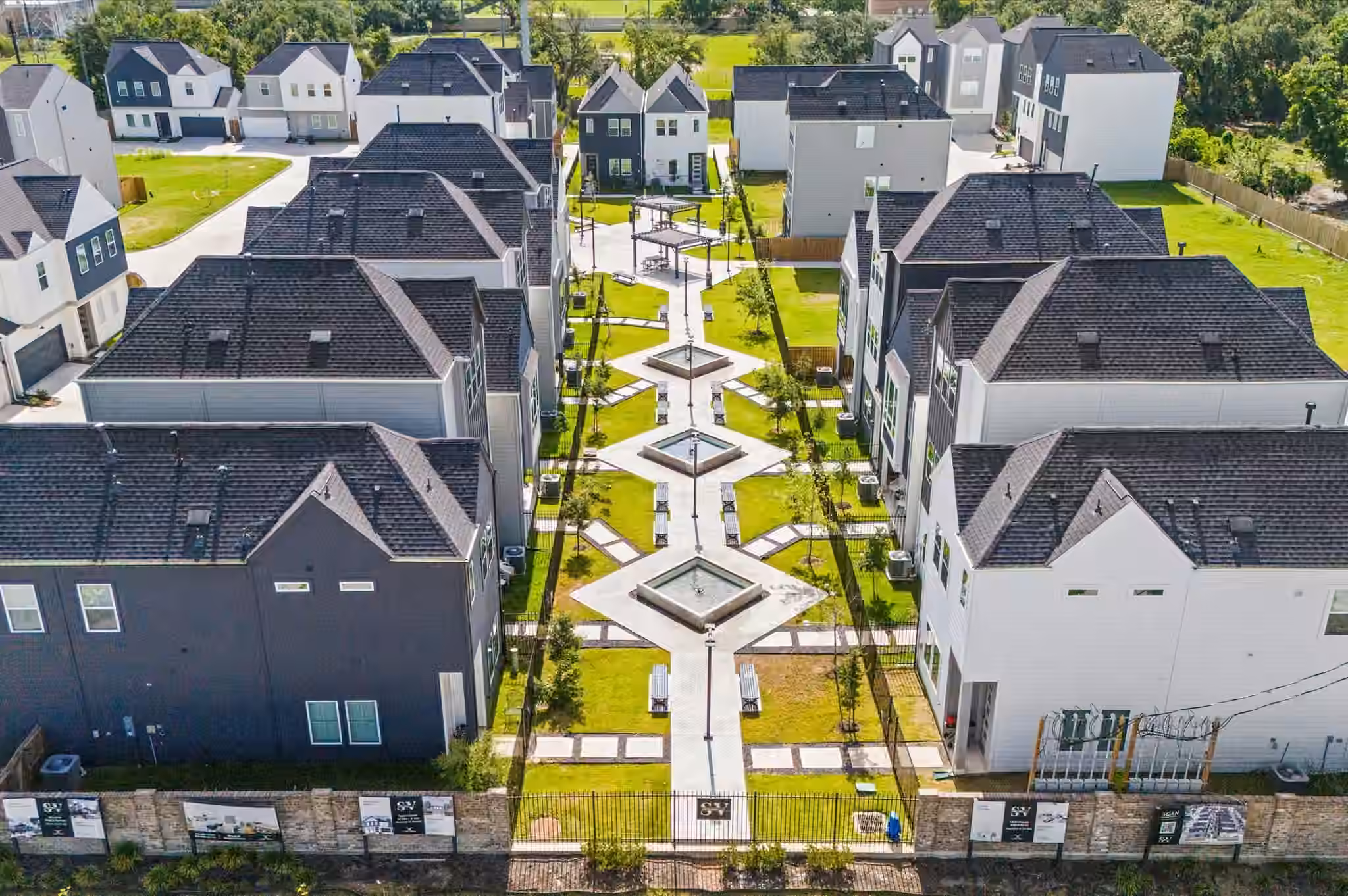 Photo 6 of 8317 Springwood Canyon Lane, Houston, TX
