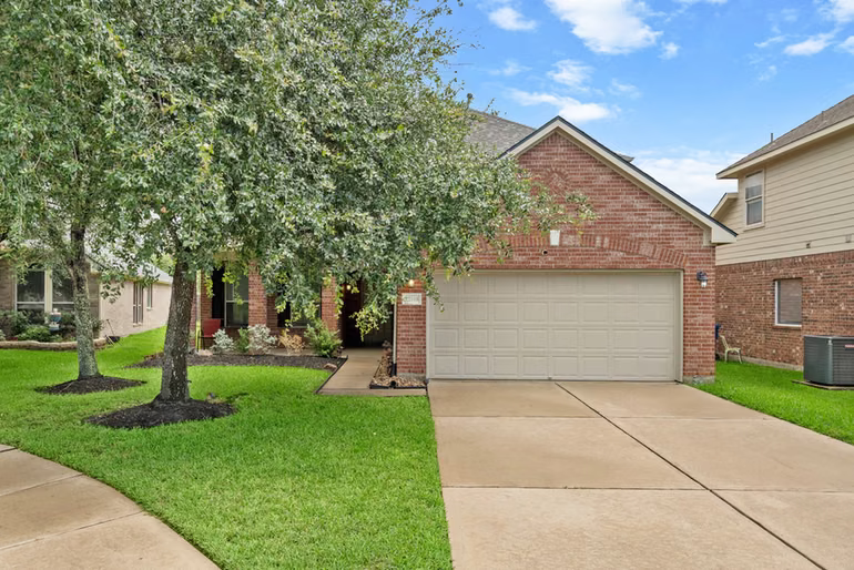 Photo 2 of 22518 Holbrook Springs Court, Katy, TX
