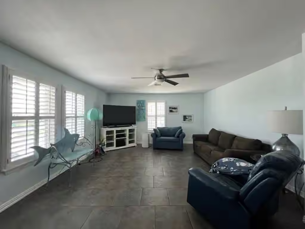 Photo 4 of 16527 Frances Drake Road, Jamaica Beach, TX