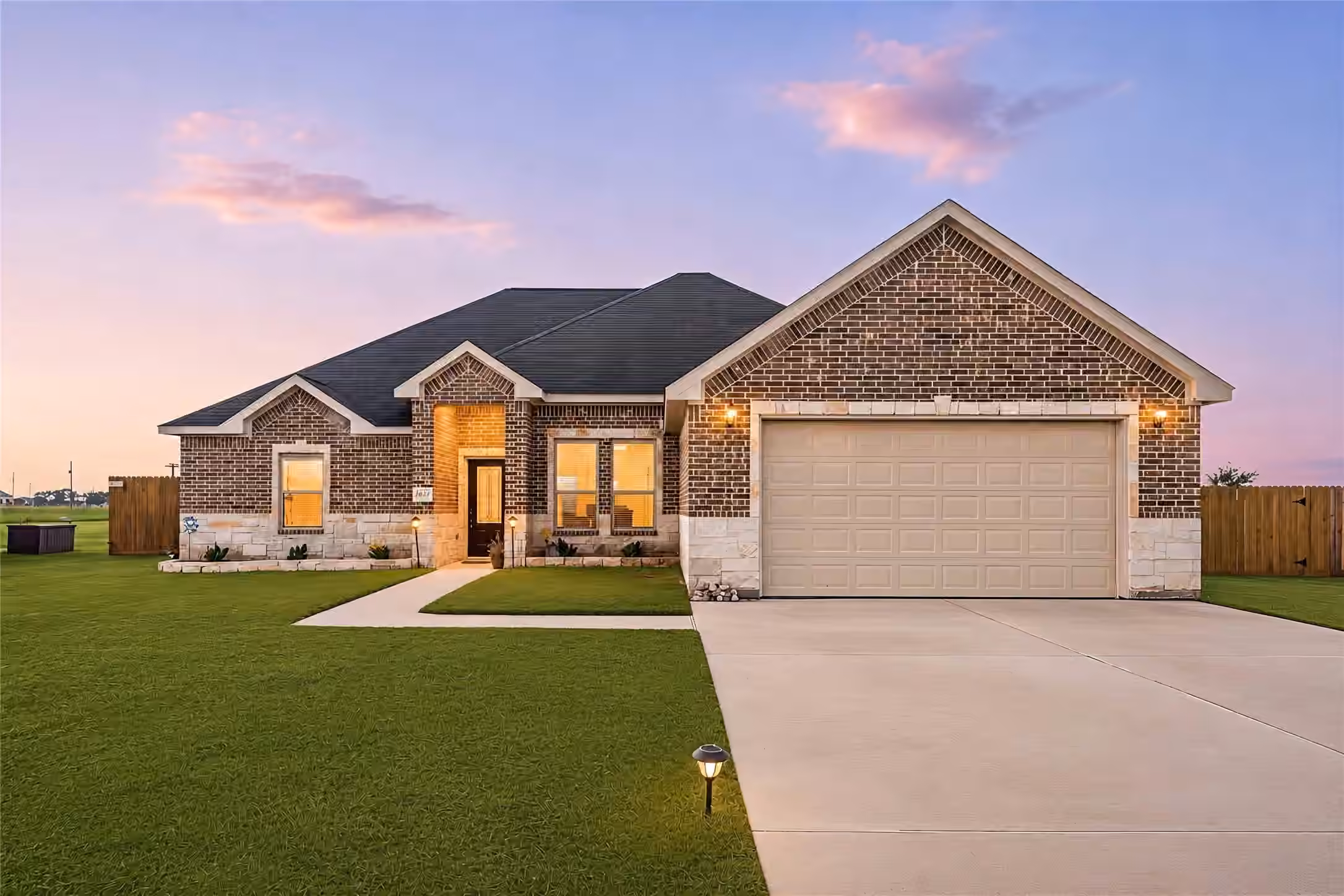 Photo of 1131 Appaloosa Circle, Angleton, TX 77515