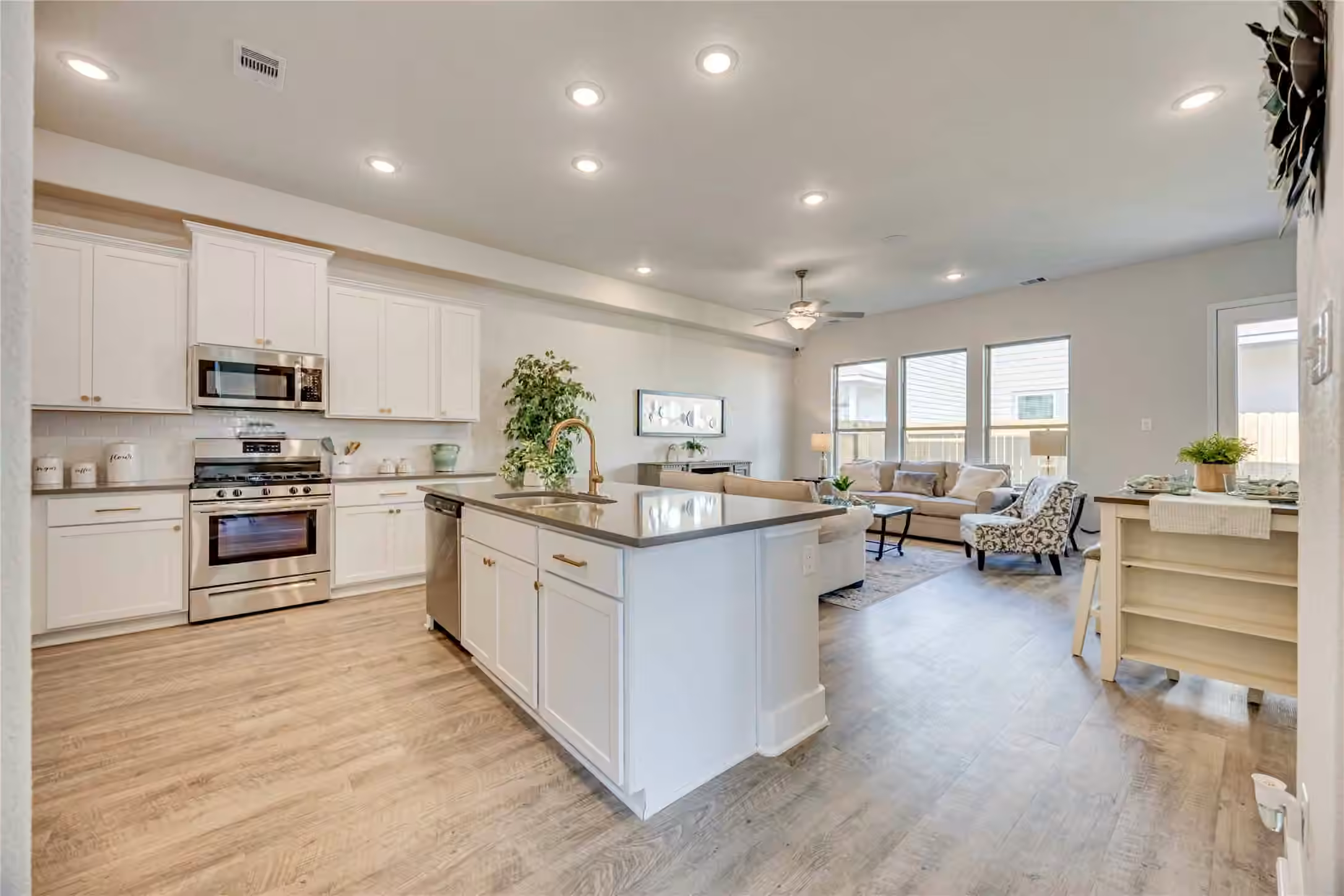Photo 3 of 13451 Sun Cay Drive, Houston, TX