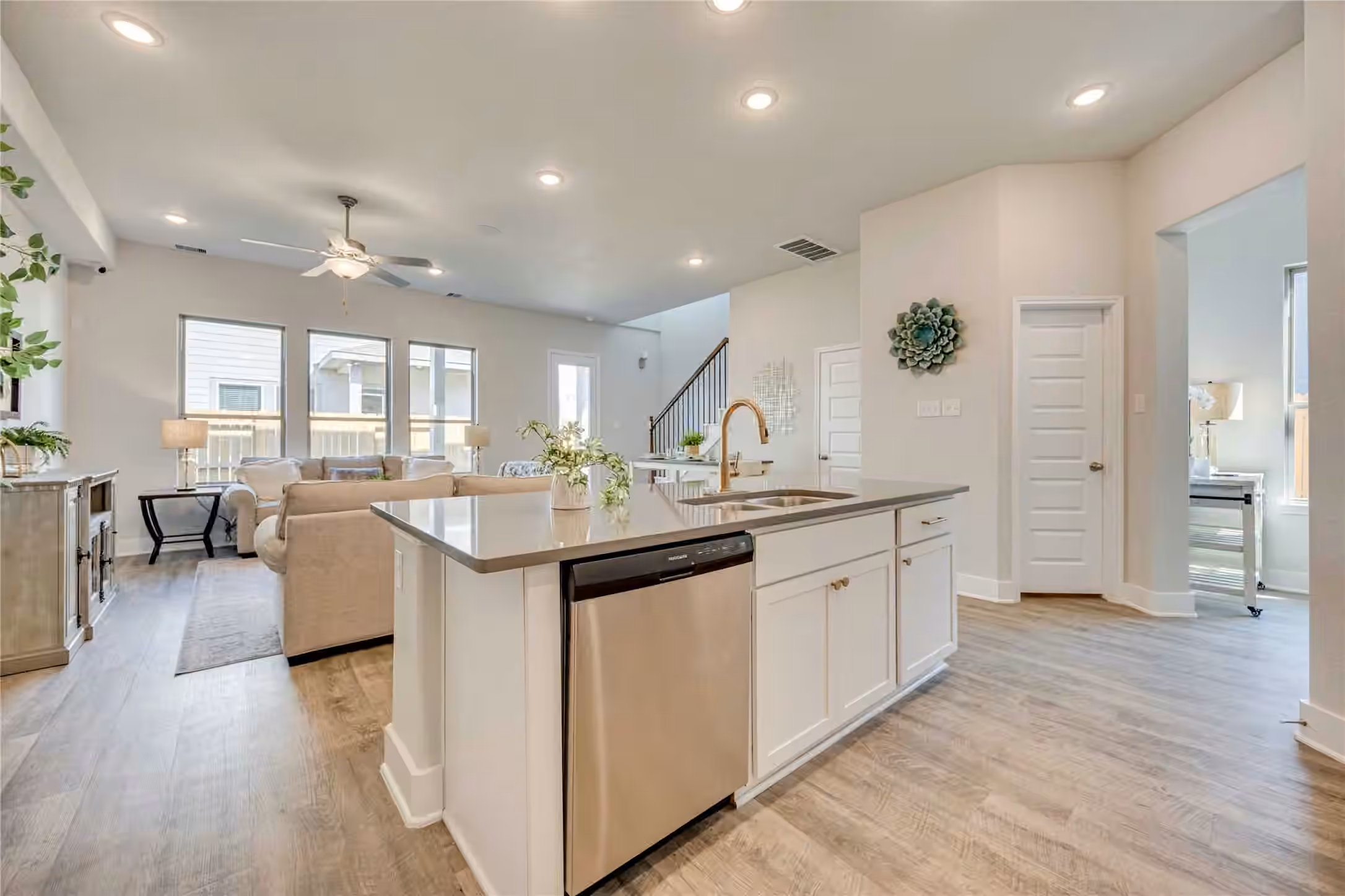 Photo 7 of 13451 Sun Cay Drive, Houston, TX
