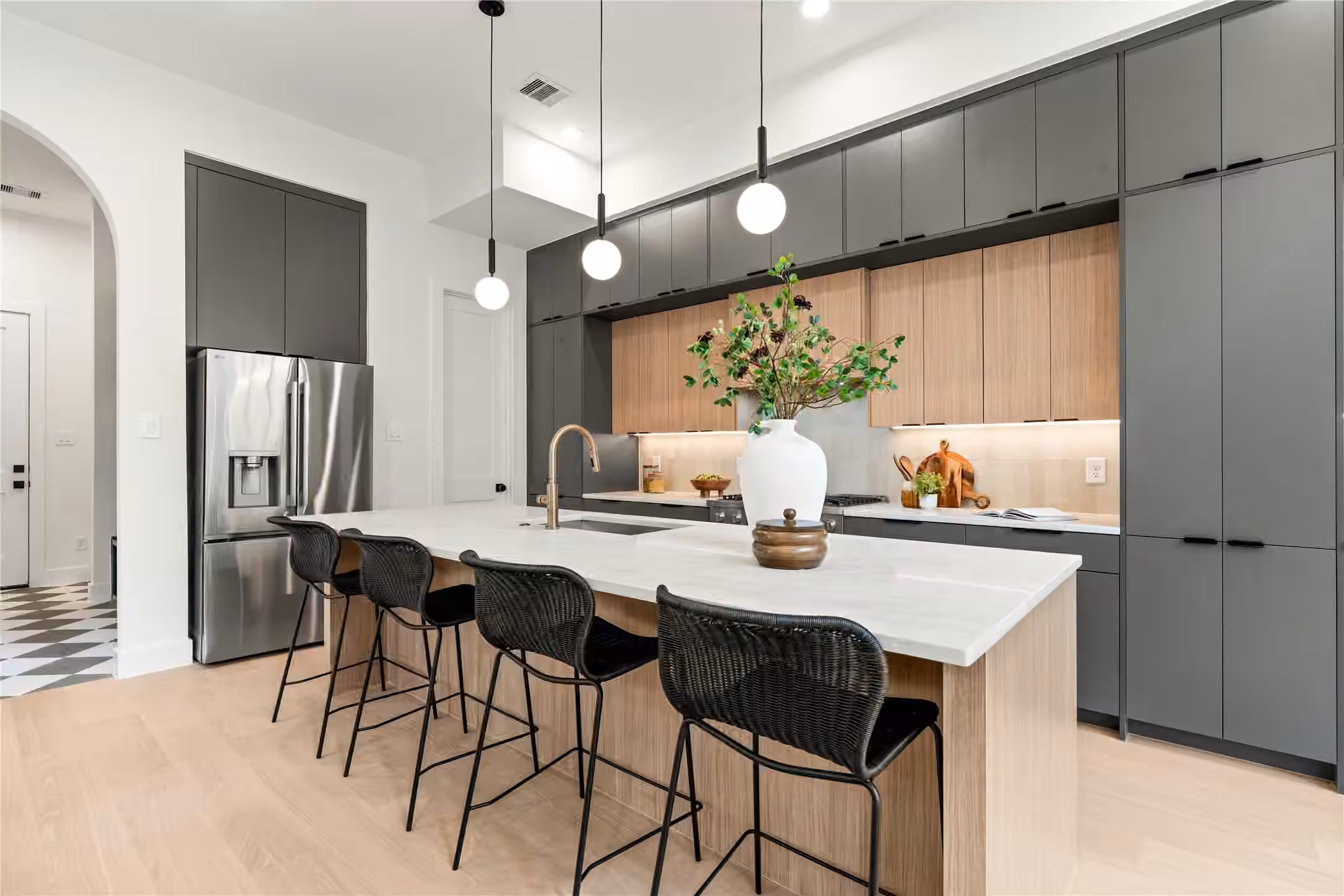 Photo 6 of 409 Walton Street B, Houston, TX