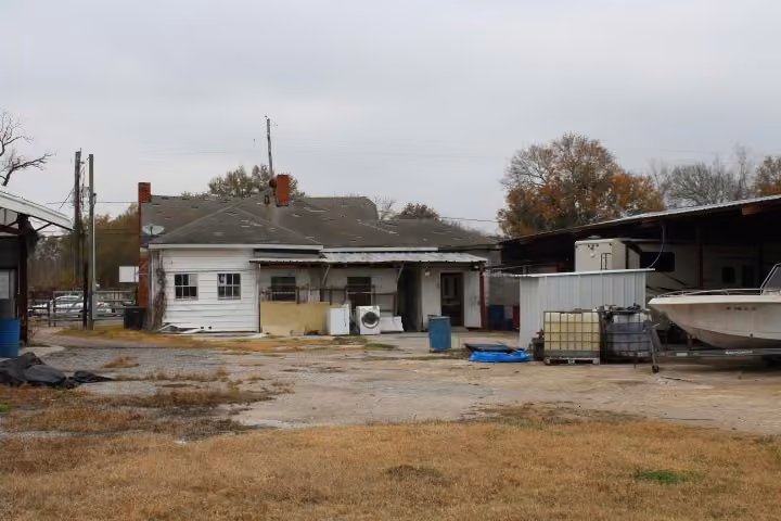 Photo 4 of 5701 Chippewa Boulevard, Houston, TX