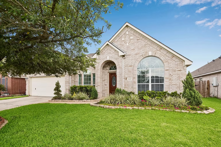 Photo of 18410 Memorial Springs Pass, Tomball, TX