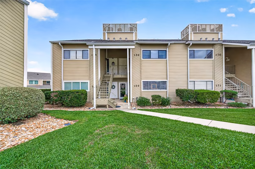 Photo 2 of 168 April Point Drive S 168, Conroe, TX