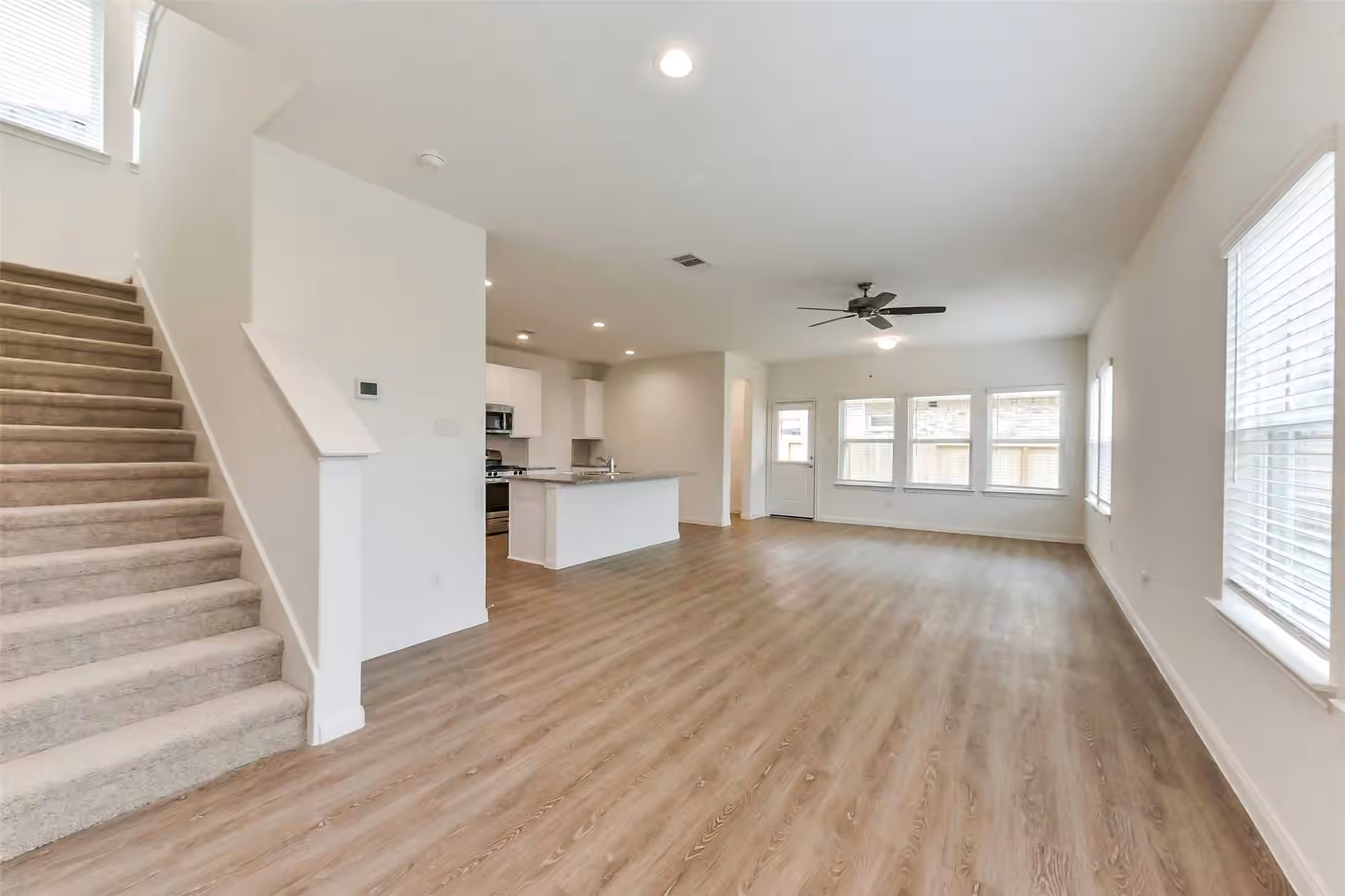 Photo 6 of 3906 Sugardale Street, Baytown, TX