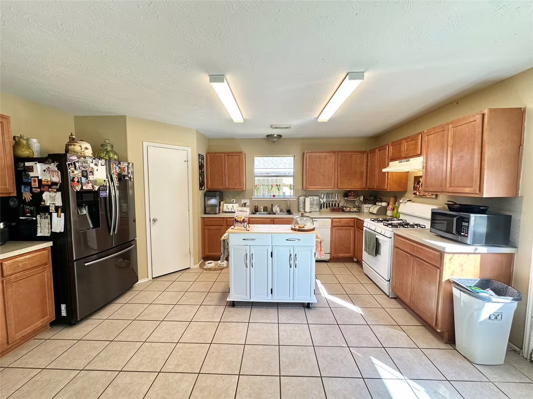 Photo 4 of 5107 Bright Oak Court, Spring, TX