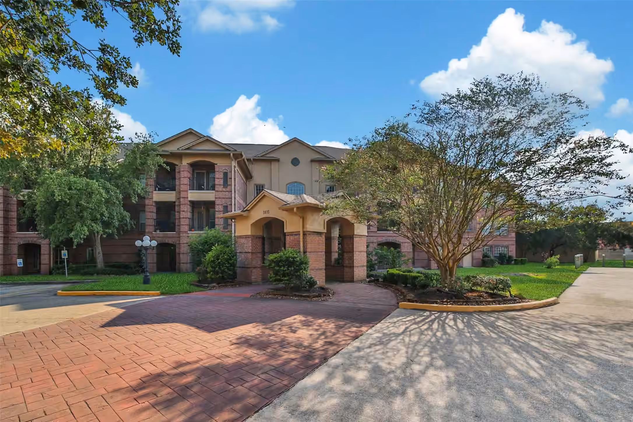 Photo 5 of 2815 Kings Crossing Drive 214, Kingwood, TX