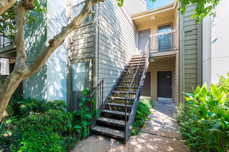 Photo 3 of 10053 Westpark Drive 308, Houston, TX