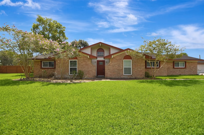 Photo of 2509 Longwood Drive, Pearland, TX 77581