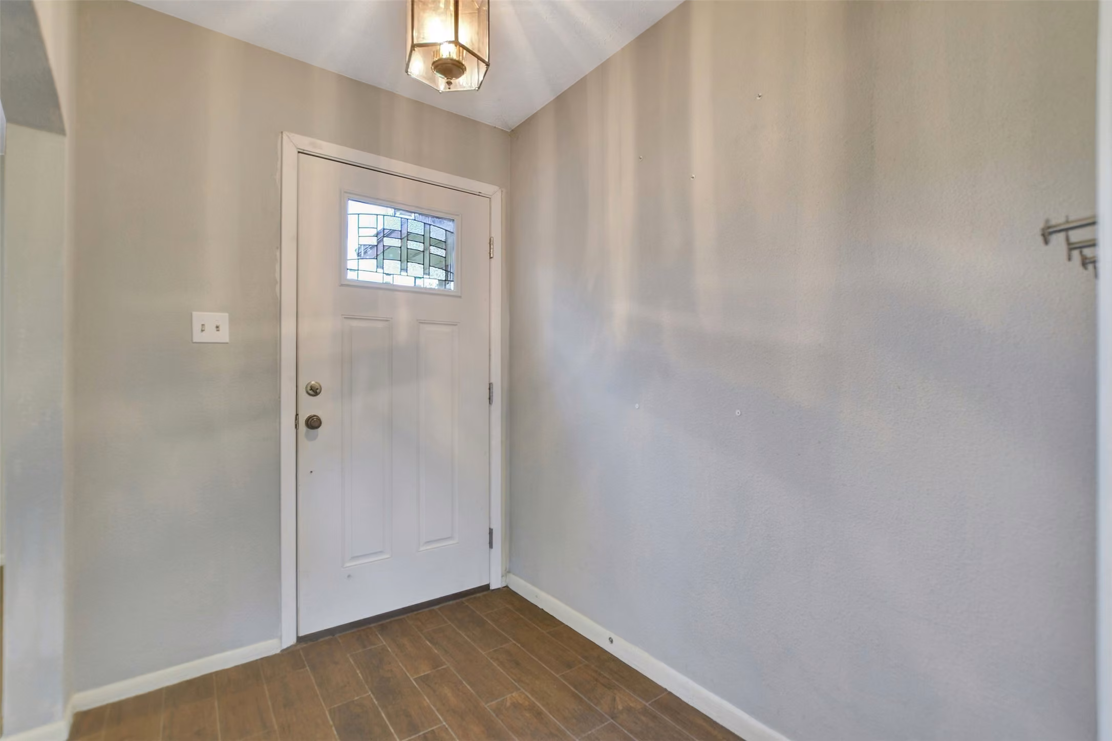 Photo 5 of 2509 Longwood Drive, Pearland, TX