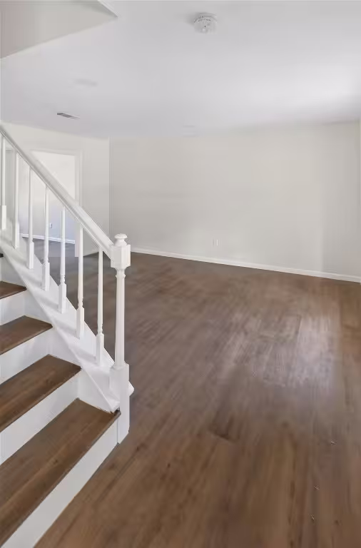 Photo 3 of 133 Cherry Tree Lane, Friendswood, TX
