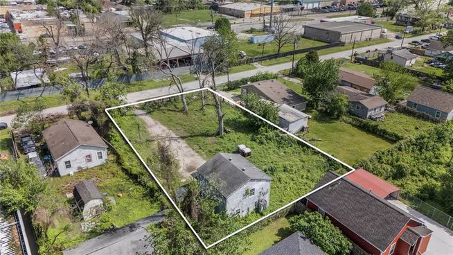 Photo 7 of 1104 Charnwood Street, Houston, TX