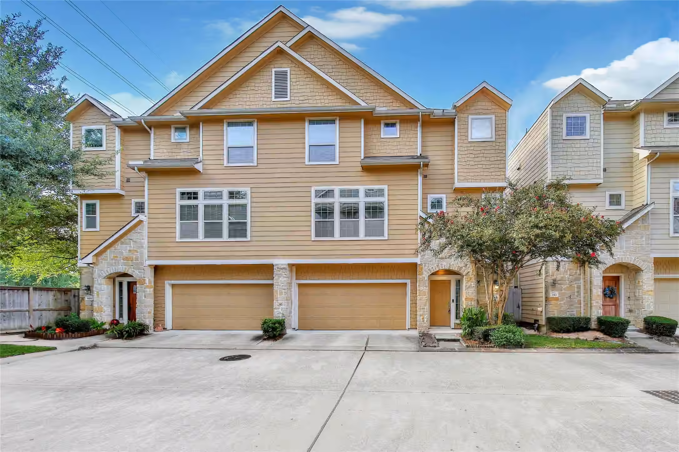 Photo of 3308 Home Point Drive, Houston, TX