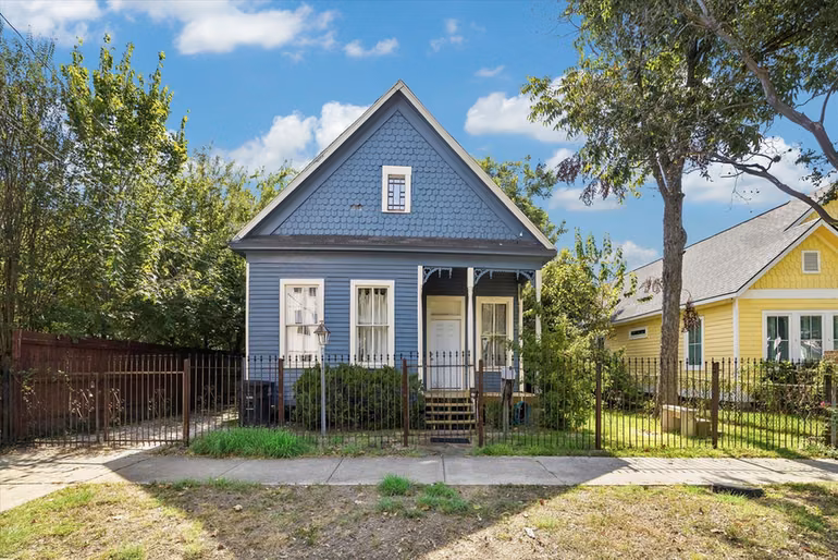 Photo 2 of 1609 Fulton Street, Houston, TX