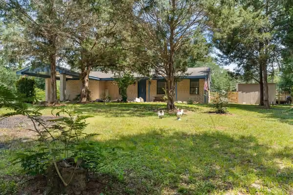 Photo 3 of 10530 Royal York Drive, Conroe, TX