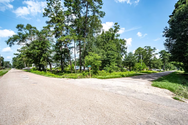 Photo of 27085 Coach Light Lane, New Caney, TX 77357
