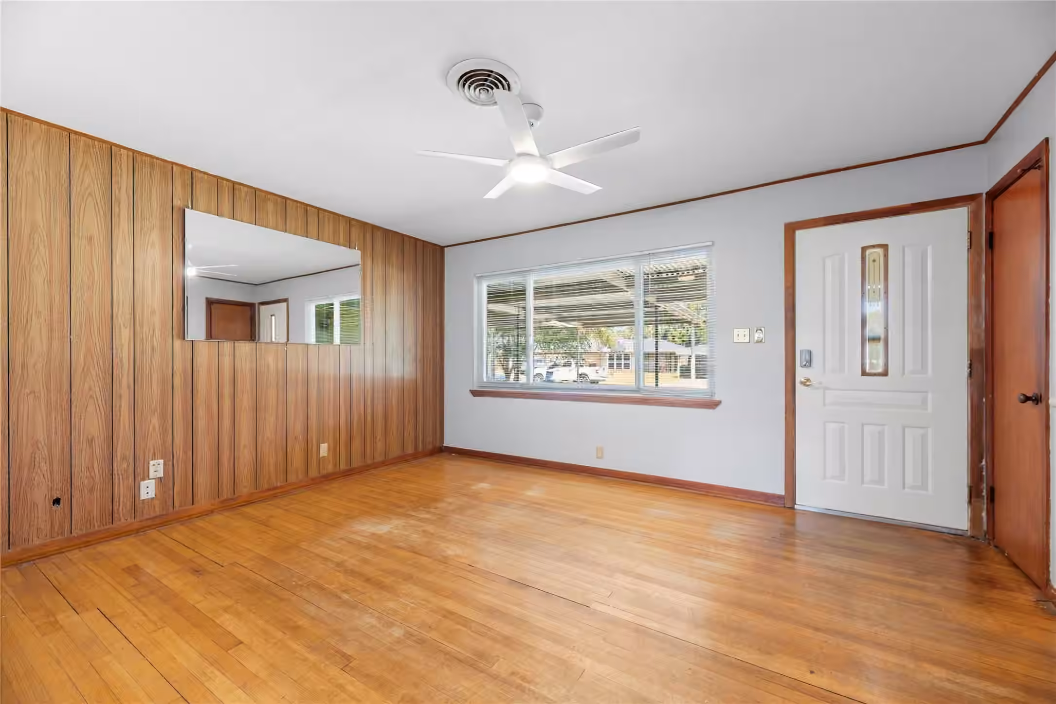 Photo 3 of 12306 Palmbeach Street, Houston, TX