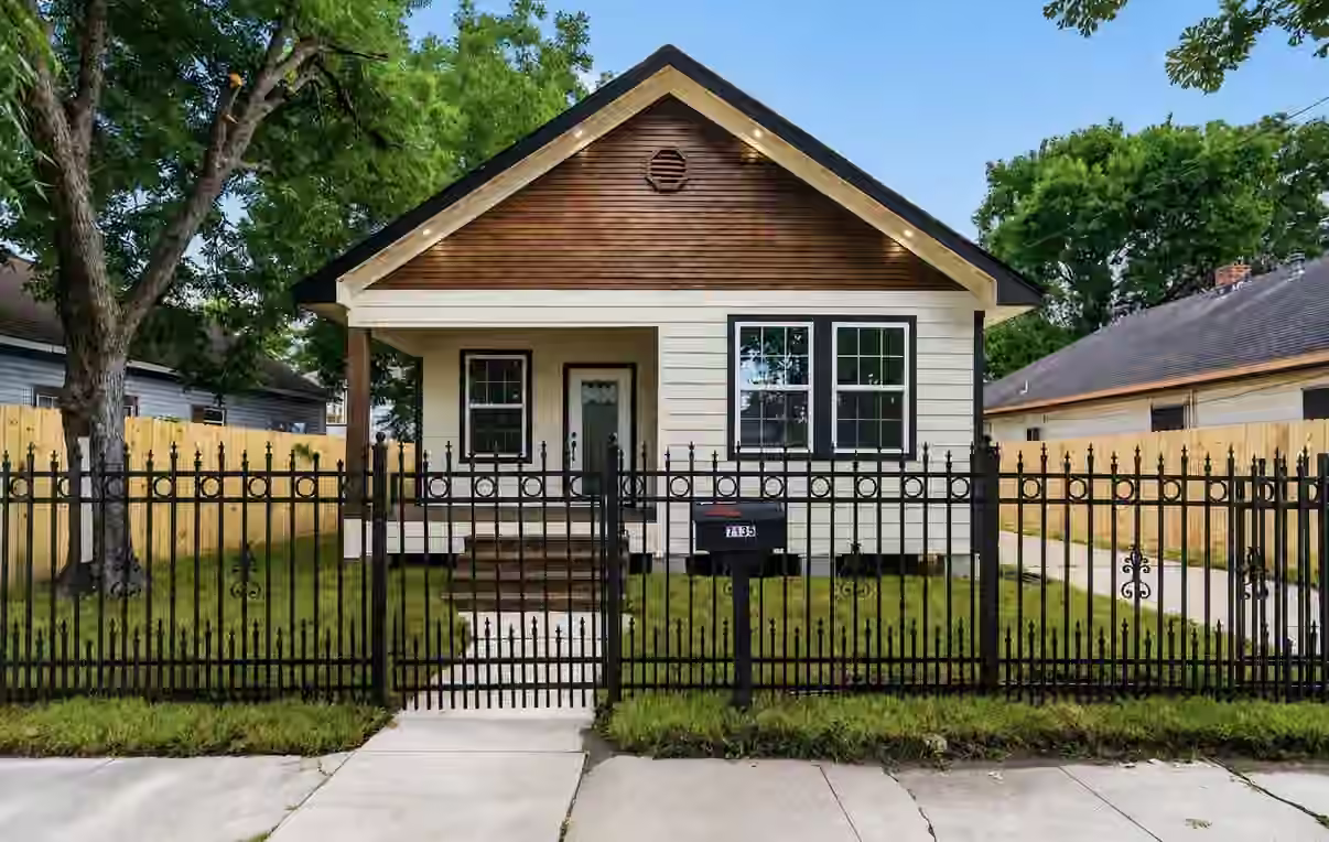 Photo of 7135 Avenue E, Houston, TX