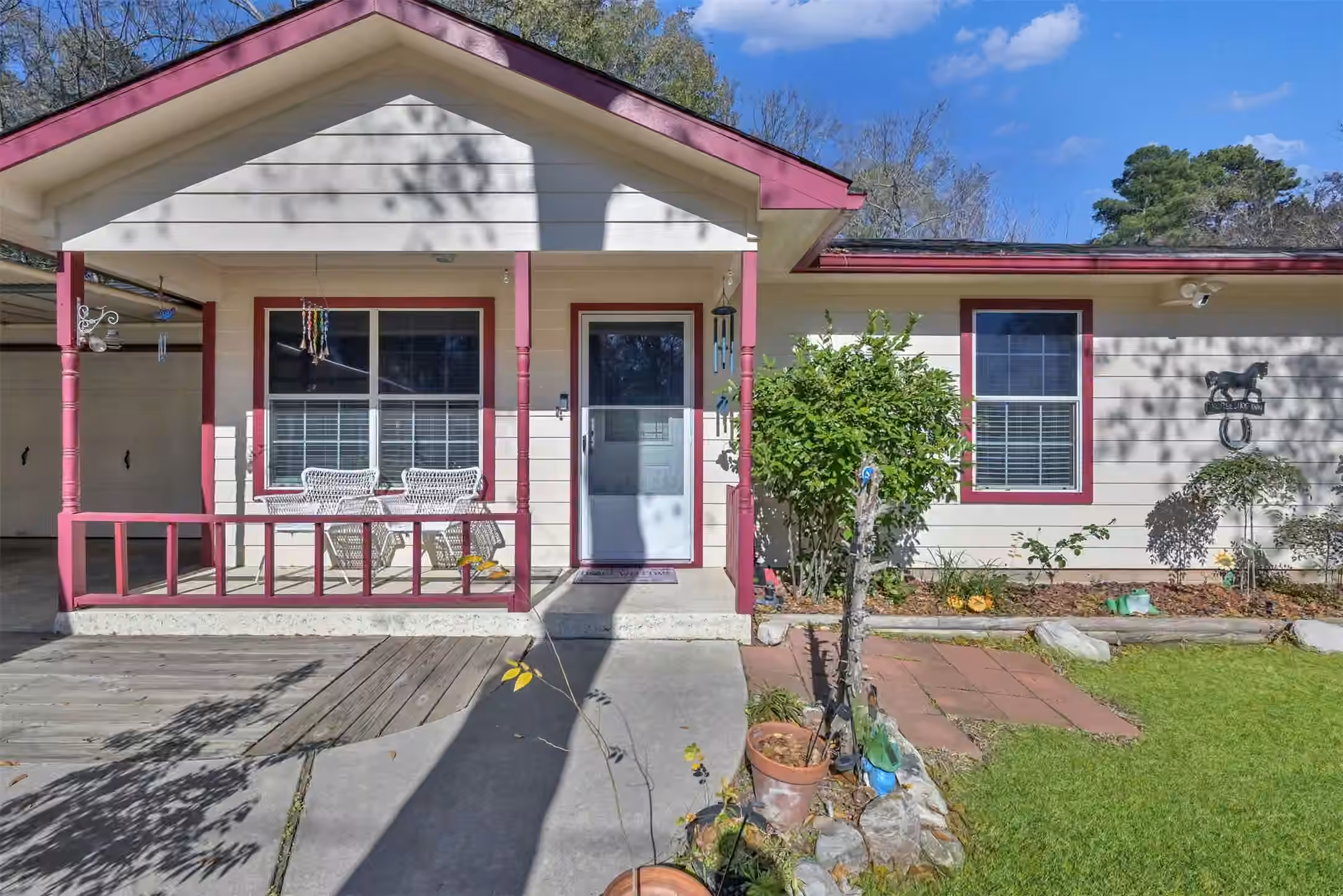 Photo 4 of 10665 Royal Pines Drive, Conroe, TX