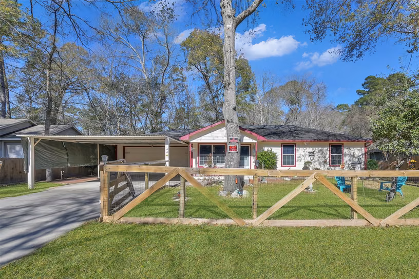 Photo 5 of 10665 Royal Pines Drive, Conroe, TX