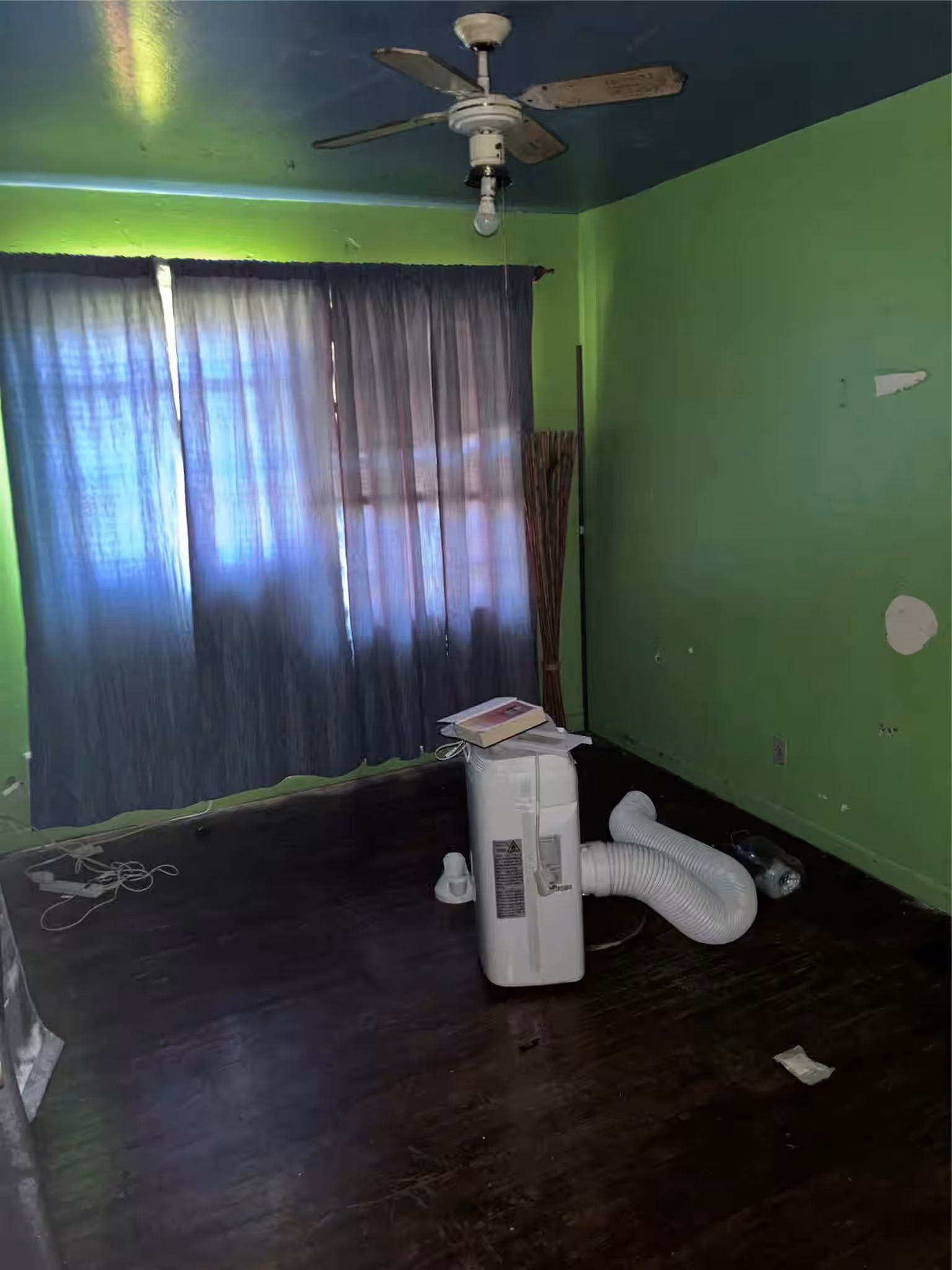 Photo 5 of 6622 Cherrydale Drive, Houston, TX