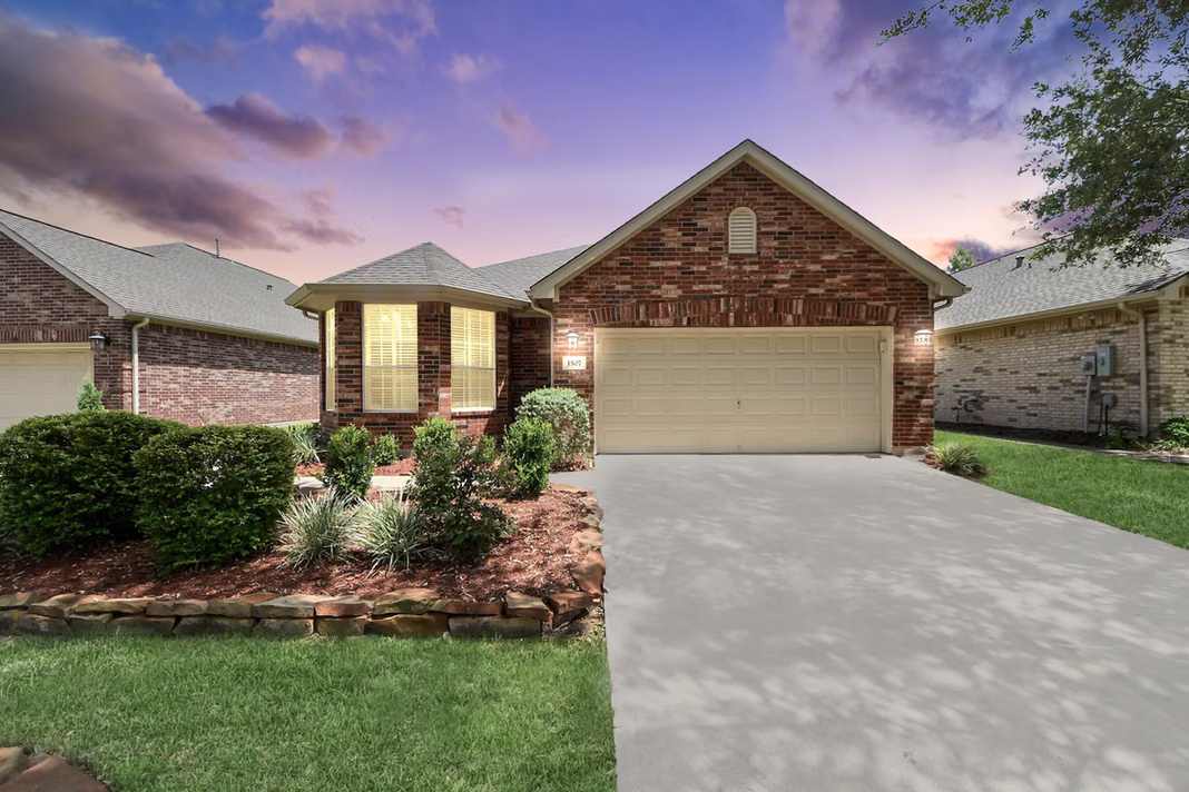 Photo 2 of 1507 N Marsala Drive, Pearland, TX