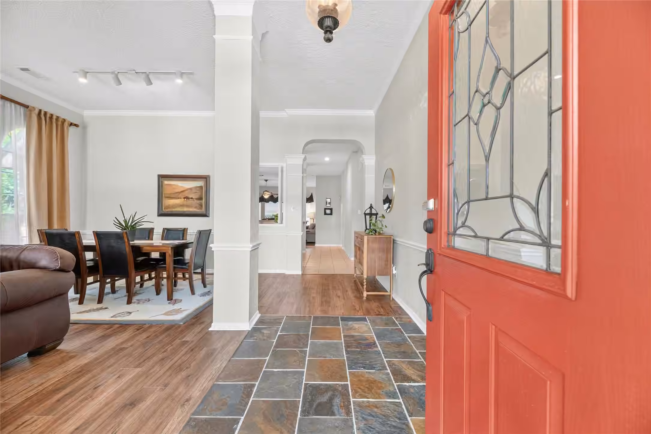 Photo 5 of 7511 Almond Springs Drive, Houston, TX