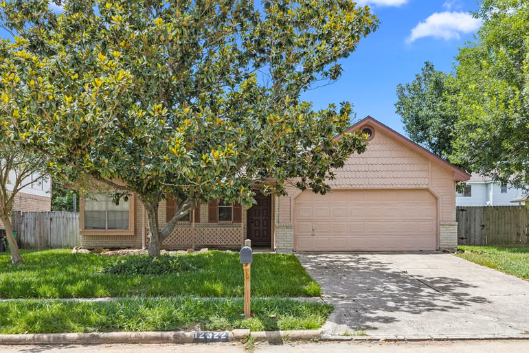 Photo of 12322 White River Dr, Tomball, TX 77375