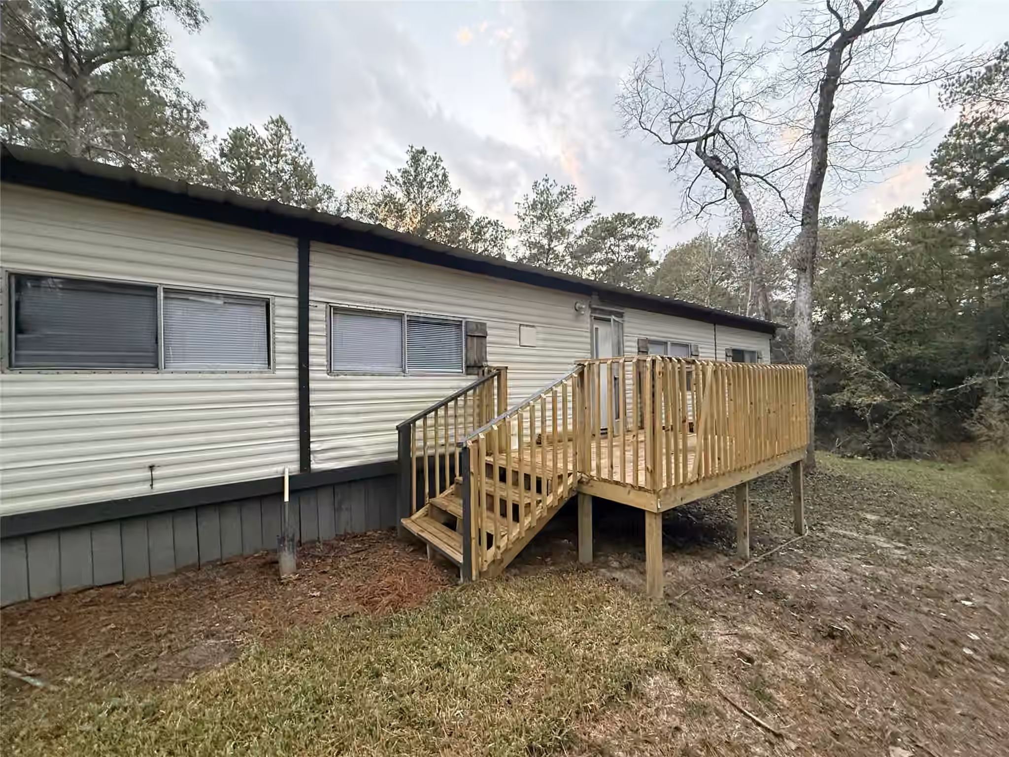 Photo 3 of 279 White Oak Circle, Trinity, TX