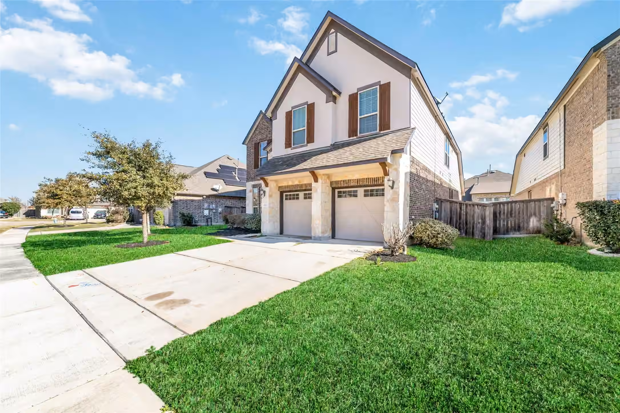 Photo 2 of 9410 Isabel Bay Lane, Cypress, TX