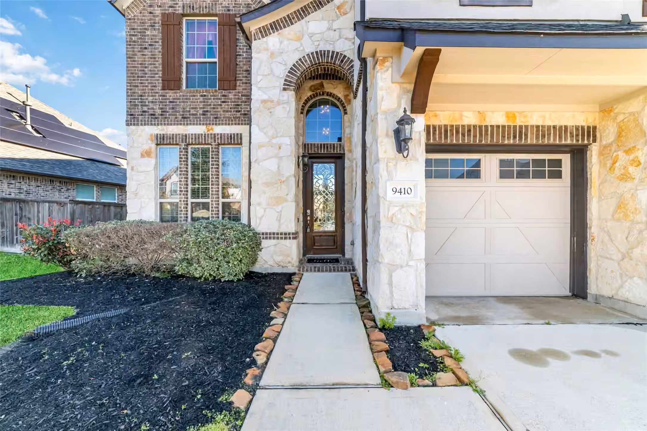 Photo 3 of 9410 Isabel Bay Lane, Cypress, TX