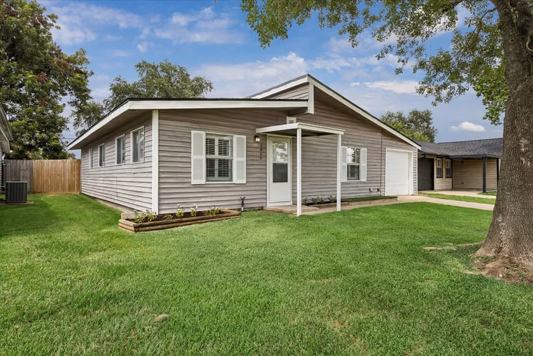 Photo 4 of 3807 Ramsey Drive, Pasadena, TX