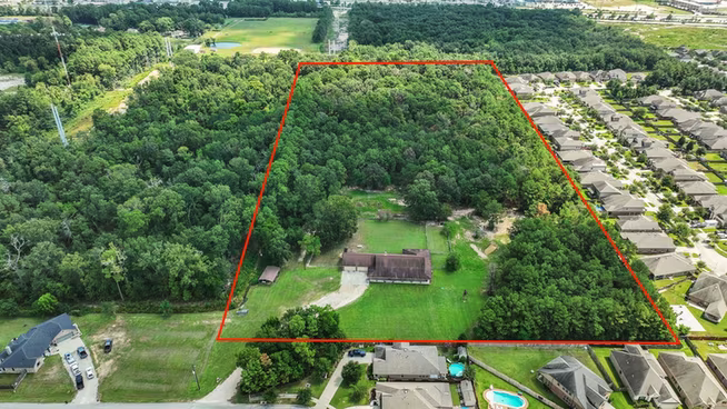 Photo 3 of 24055 Briar Thicket Drive, Porter, TX