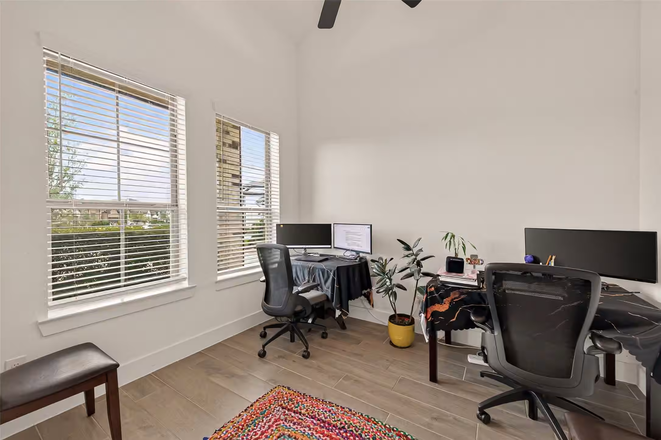 Photo 4 of 10730 Hidden Rock Drive, Missouri City, TX